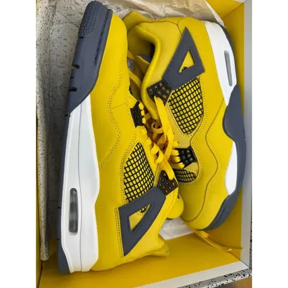 Jordan 4 Lightning Size 11 - Picture 10 of 10